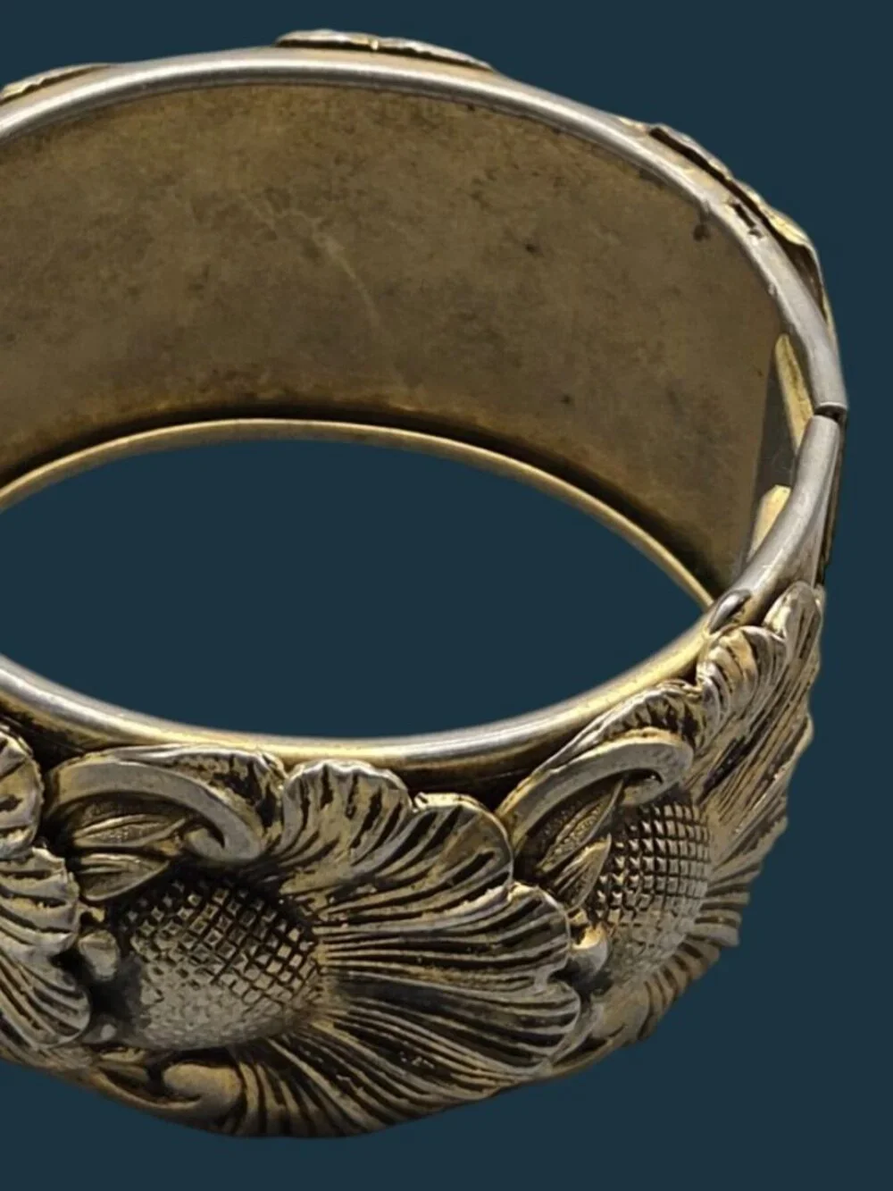 VTG Whiting & Davis Gold Tone Repousse Sunflower Wide Hinged Clamper Bracelet 7